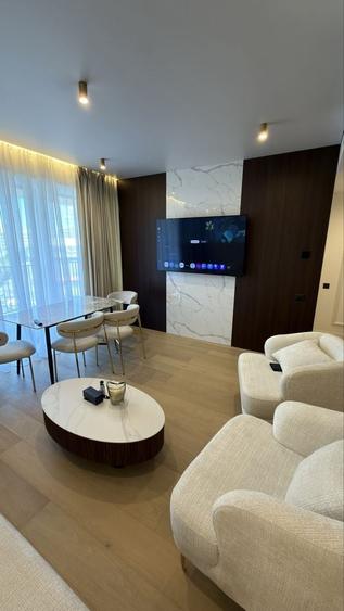 Apartament cu 2 camere decomandat în Aviației