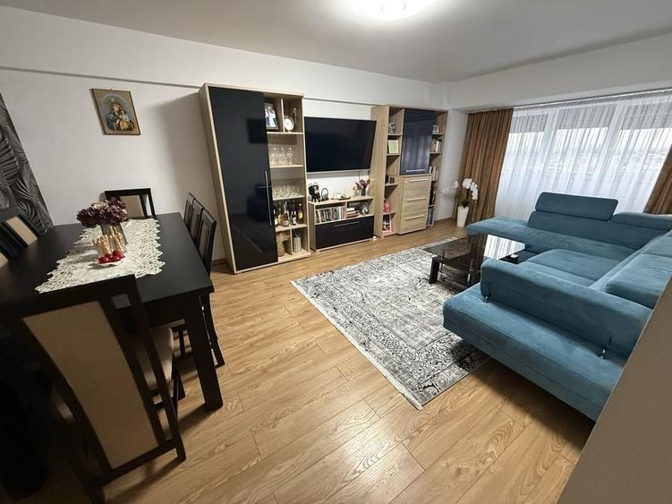 Apartament cu 2 camere decomandat în Central
