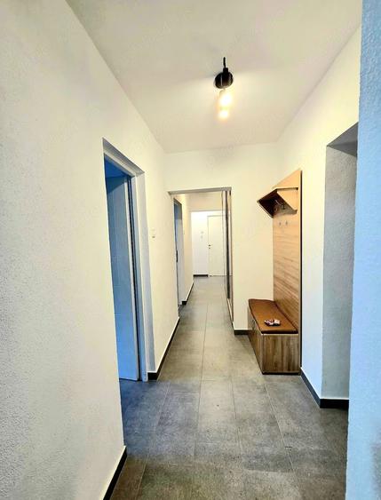 Apartament cu 3 camere decomandat în Iancului