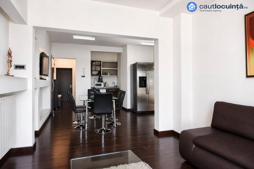 Apartament cu 3 camere în P-ța Romană