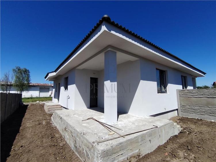 Duplex 3 camere - 100 metri de asfalt - Personalizare interioara - 1