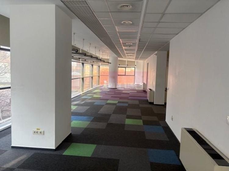 Spatiu birouri Universitate. - 3