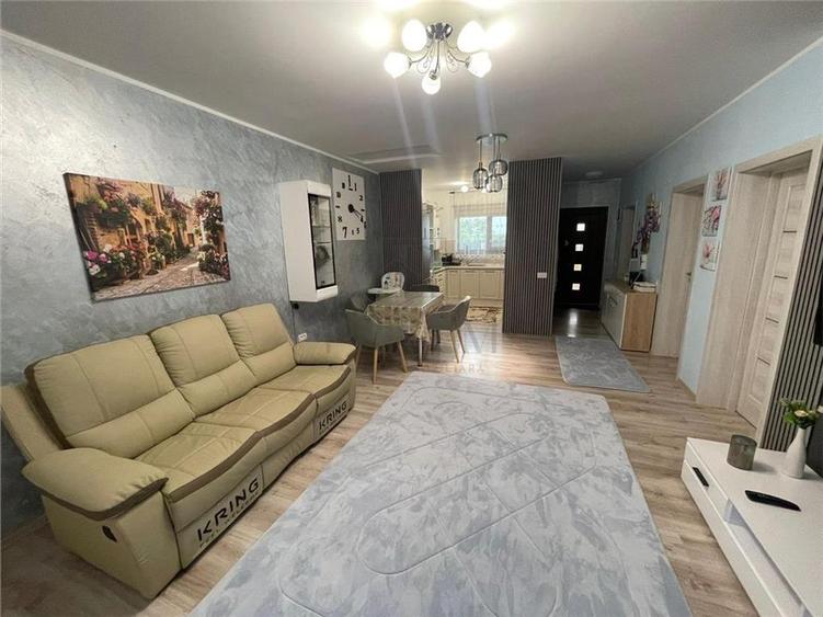 Duplex pe parter - bucatarie mobilata- toate utilitatile. - 1