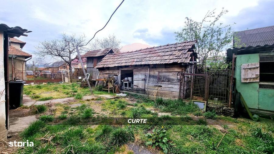 Casa din caramida cu teren generos de 2460 mp si anexe, in Borlesti - 16