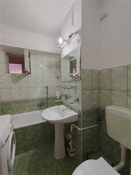 RECO Apartament cu trei camere de inchiriat - 9
