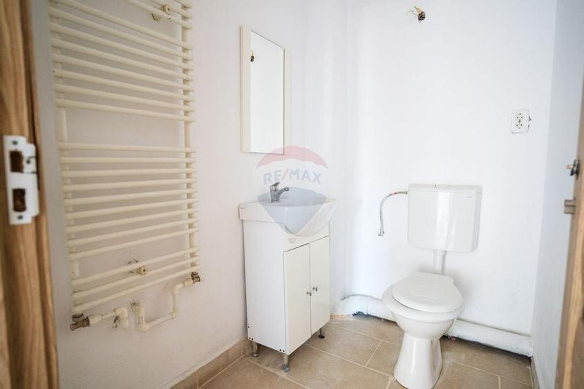 Casă individuală de Vânzare, 242mp utili+ teren de 380mp, în Pitești - 19