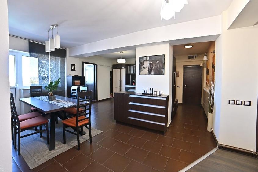 Apartament de vanzare, 4 camere, Rovine - Craiova - 6