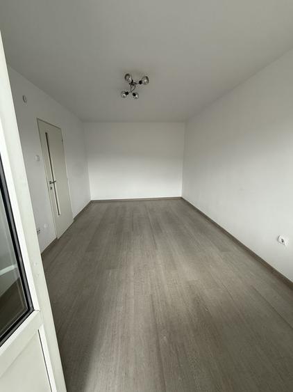 Apartament de vanzare - 5