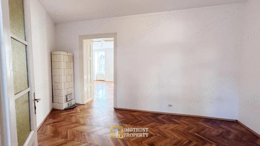 Spa?iu Ultracentral de Inchiriat Arad - 1