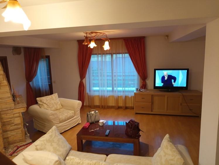 Închiriez vila in Bucium, spate Bellaria,str.Fermei - 6