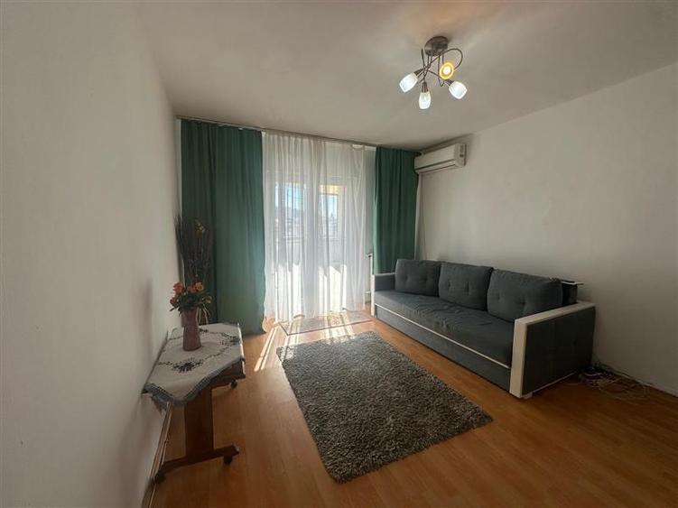 Apartament 2 camere, semidecomandat - Podu Ros - 1