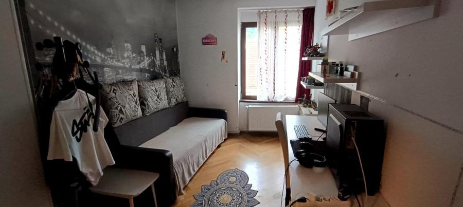 Apartament spatios cu vedere spre Tampa in casa solida - 5