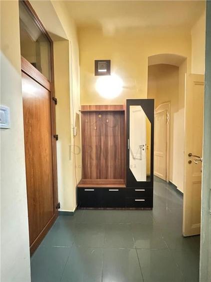 Medicina - 2 Camere - Cladire istorica - Etaj 1 - Decomandat - Centrala termica - 5