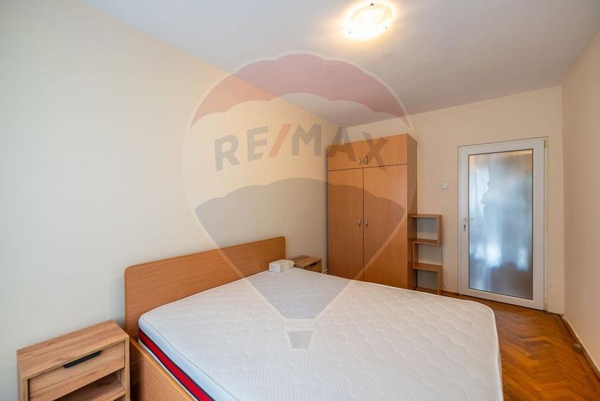 Apartament 3 camere de inchiriat in zona Ultracentral - 9