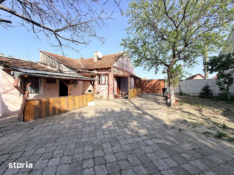 Casa de vanzare 3 camere Teren899Strada ?ezatorii Principala Confectii - 2