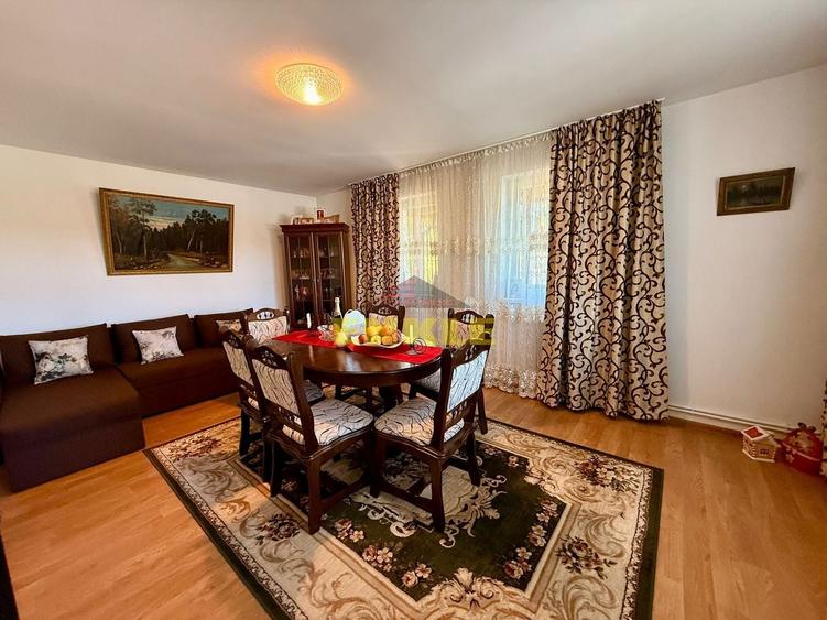 De vanzare casa P+M, zona Tulbureni, constuita in 2020 - 3