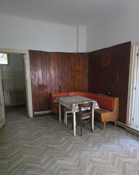 Casa Zona Ultracentrala , 6 cam SC 200 , teren 242, inc oras - 13