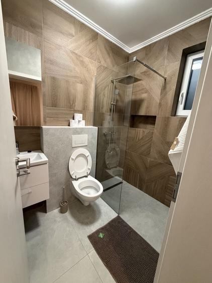 Apartament cu 3 camere decomandat în Giroc