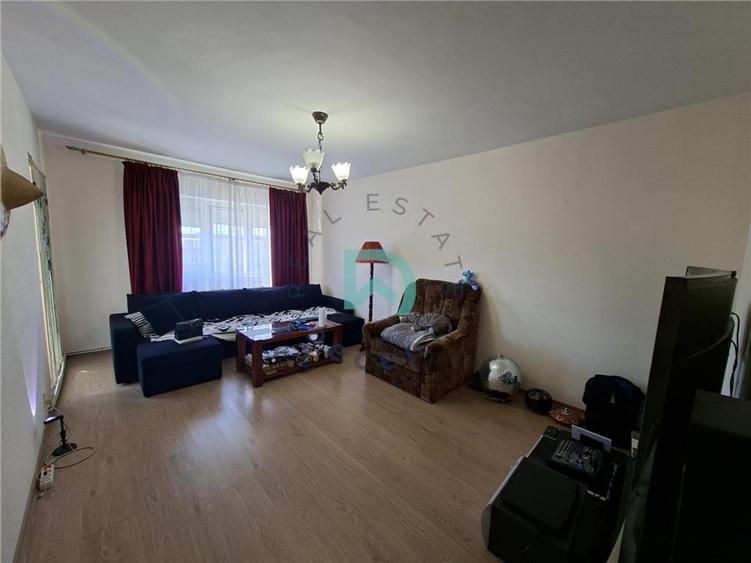 Apartament  3 camere, 74 mp, Triaj - 1