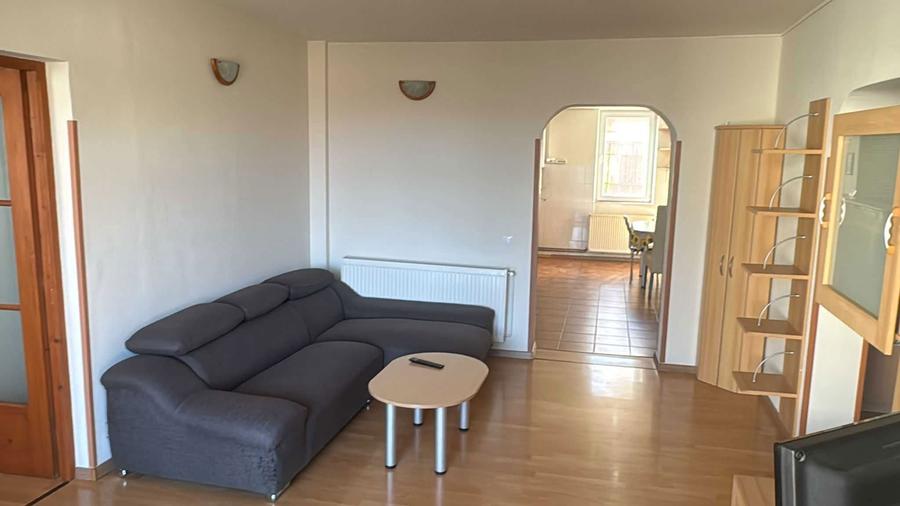 Inchiriez apartament mobilat 3 camere plus dressing in Cornesti etaj 1 - 7