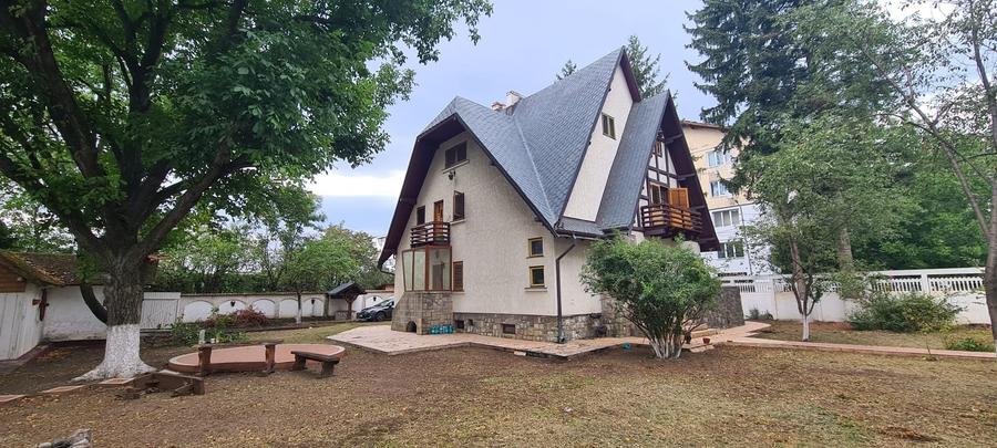 Vila de pe cărțile poștale - 3