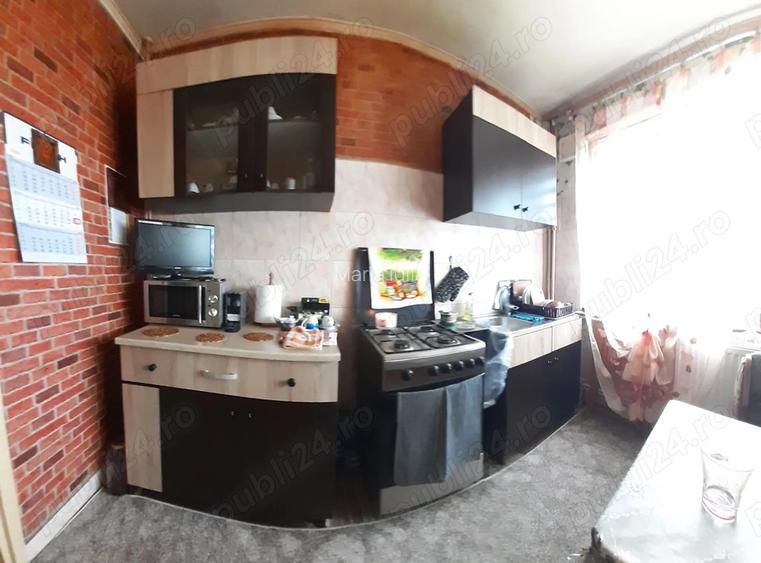 PF vand ap 3 camere zona Garii PF vand ap 3 camere zona Garii