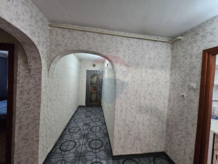 Apartament 3 camere de vânzare – Zona 1 Decembrie, Piatra Neamț - 14