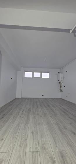 Apartament  cu balcon, demisol – construcție nouă-acces strada principala - 2