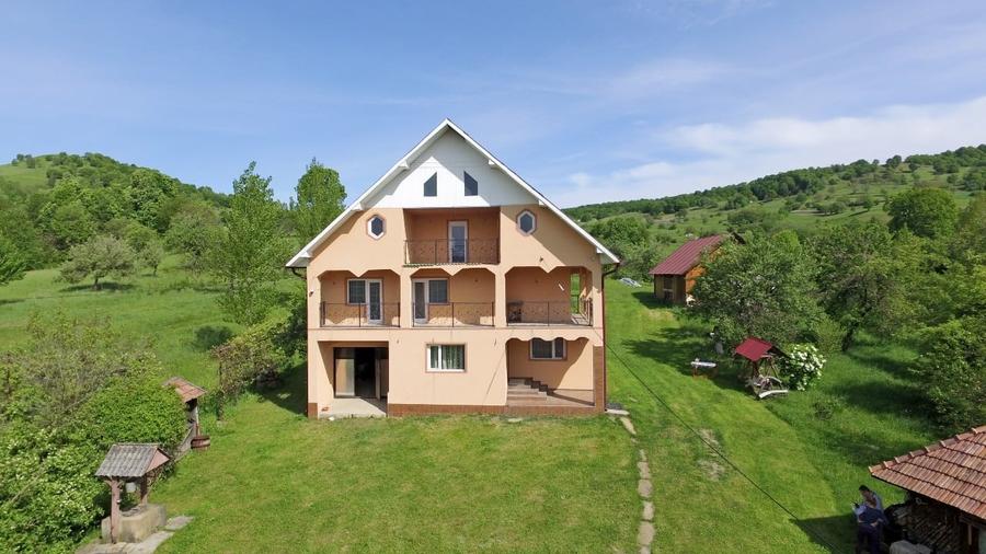 Vând Vilă în județul Maramureș - 1