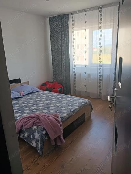 Vand apartament 3 camere in Babeni - 6