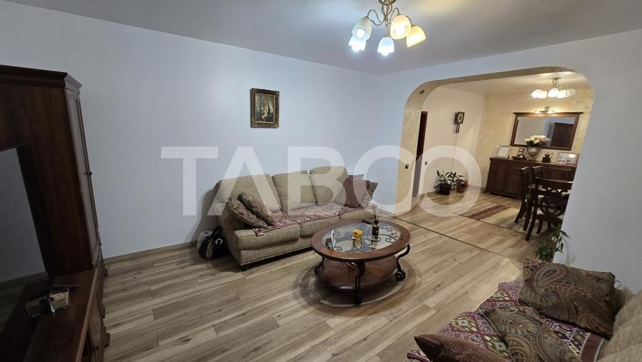 Casa individuala de vanzare 5 camere parcare si garaj Selimbar - 11