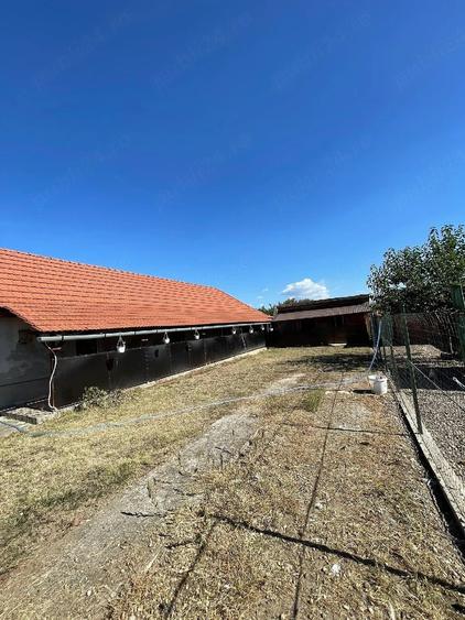 Casă cu Teren 660 Mp în Mândruloc
