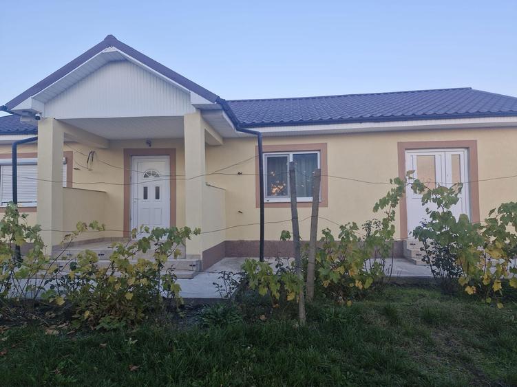 Casa din BCA noua (2019), la 6 km de autostrada, toate utilitatile - 8