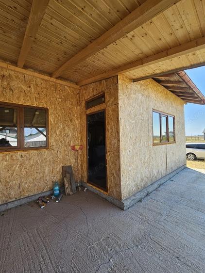 Casa la ro?u intr-o zona lini?tita, aproape de Buzau Spataru - 9