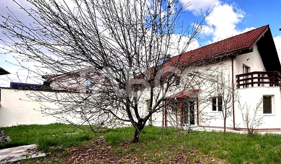 Spatiu de birouri de vanzare cu 6 camere 160 mpu Calea Dumbravii Sibiu - 1