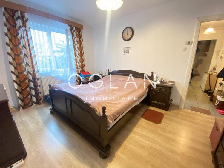 Apartament 3 camere, etaj 2, strada Semaforului - 6