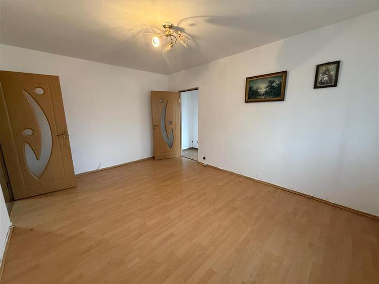 Apartament cu 2 camere - Canta - 2