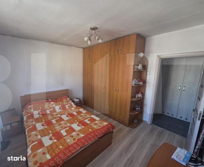 Apartament cu 3 camere semidecomandat în Ozun