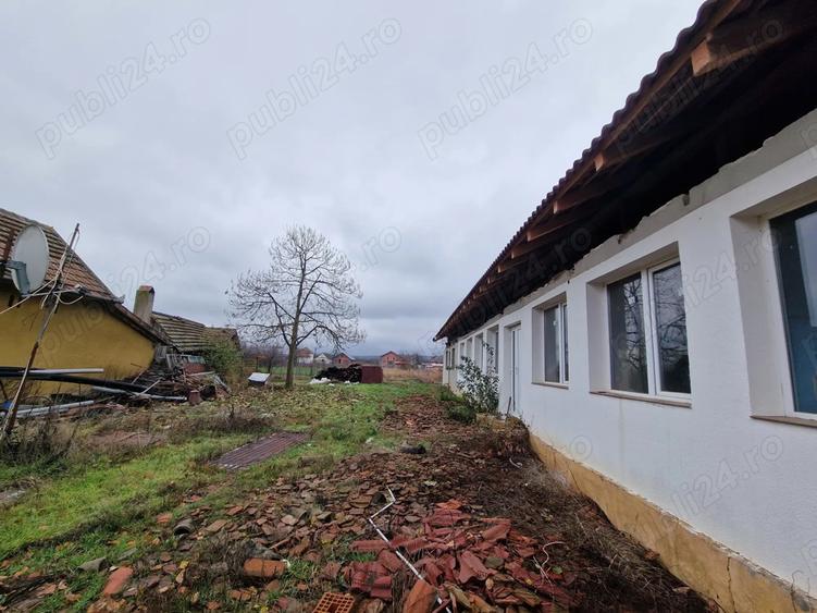 Spre vanzare 2 case in localitatea Alios timisoara - 5