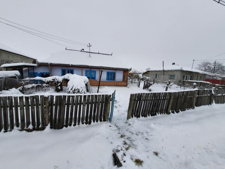 Casa cu 1240mp teren in Catamarasti Deal - 1