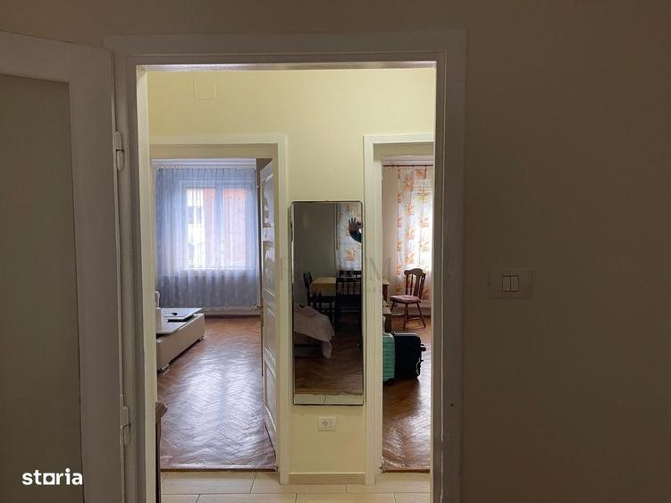 Apartament cu 3 camere decomandat în Medicină