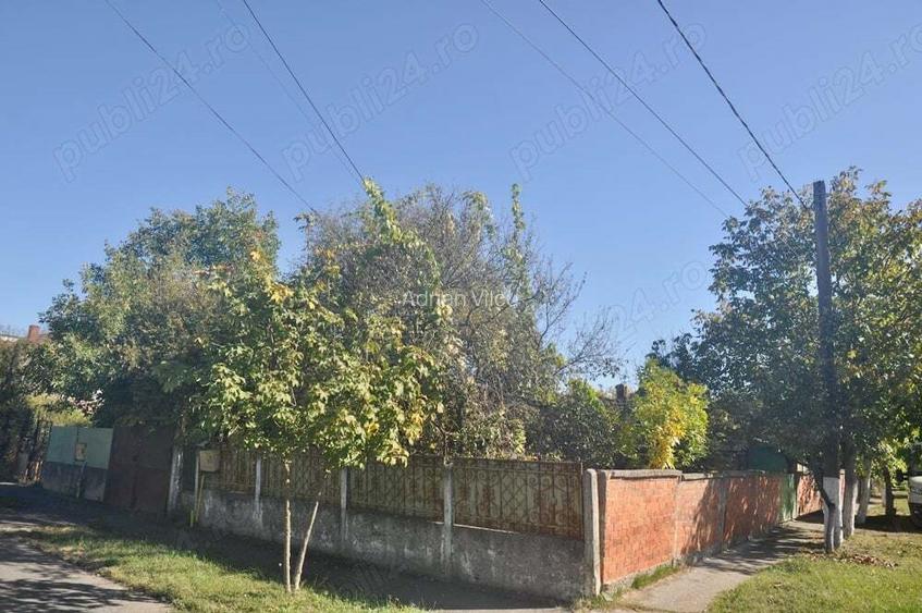 Casa cu teren in Fratelia . Casa cu teren in Fratelia .