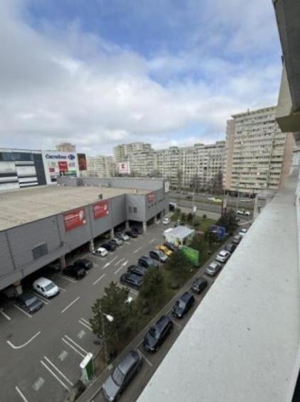 Pantelimon/vis a vis Mega Mall,ap 2 camere,57mp,95.000euro - 4