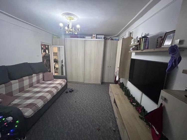 Apartament cu 2 camere, zona Canta - 2