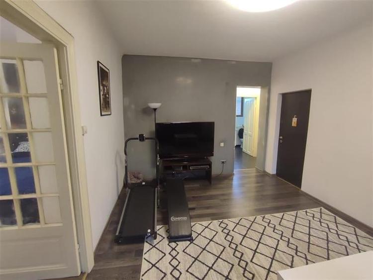 Vanzare apartament 2 camere Parcul Carol, in bloc mic, cu CT - 12