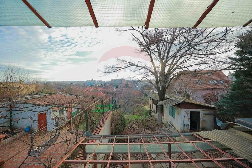 De vânzare casă 5 camere, teren 508 mp, în zona Ciuperca - 25