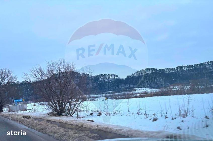 Teren intravilan 1.7 Ha, proiect hala industriala - Mosna DN141 - 1