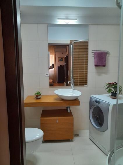 Calea Calarasilor Ap 3 cam dec 91 mp+garaj+boxa, et 1/5, bloc 2009 - 10