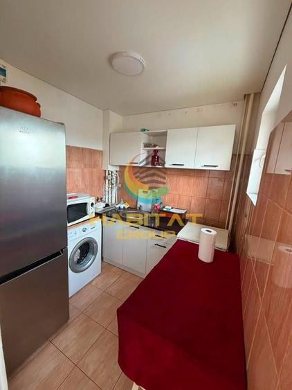 Apartament cu 2 camere semidecomandat, mobilat în Apărătorii Patriei