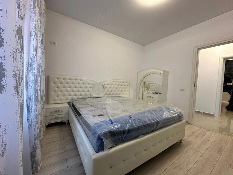 Apartament cu 2 camere decomandat în Roșu